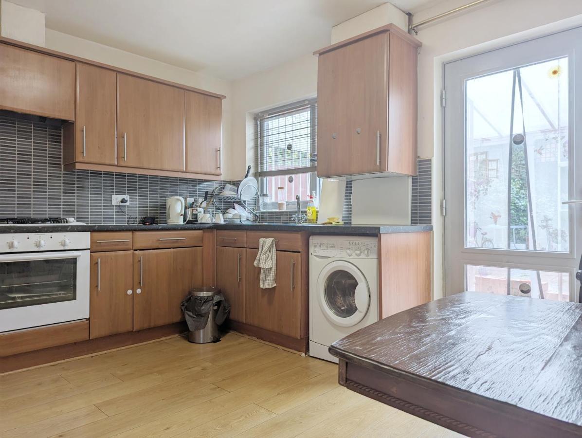 ליברפול Guest Rooms Near City Centre & Dock Free Parking מראה חיצוני תמונה