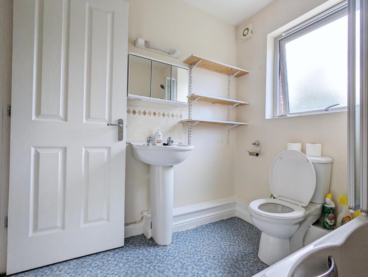 ליברפול Guest Rooms Near City Centre & Dock Free Parking מראה חיצוני תמונה