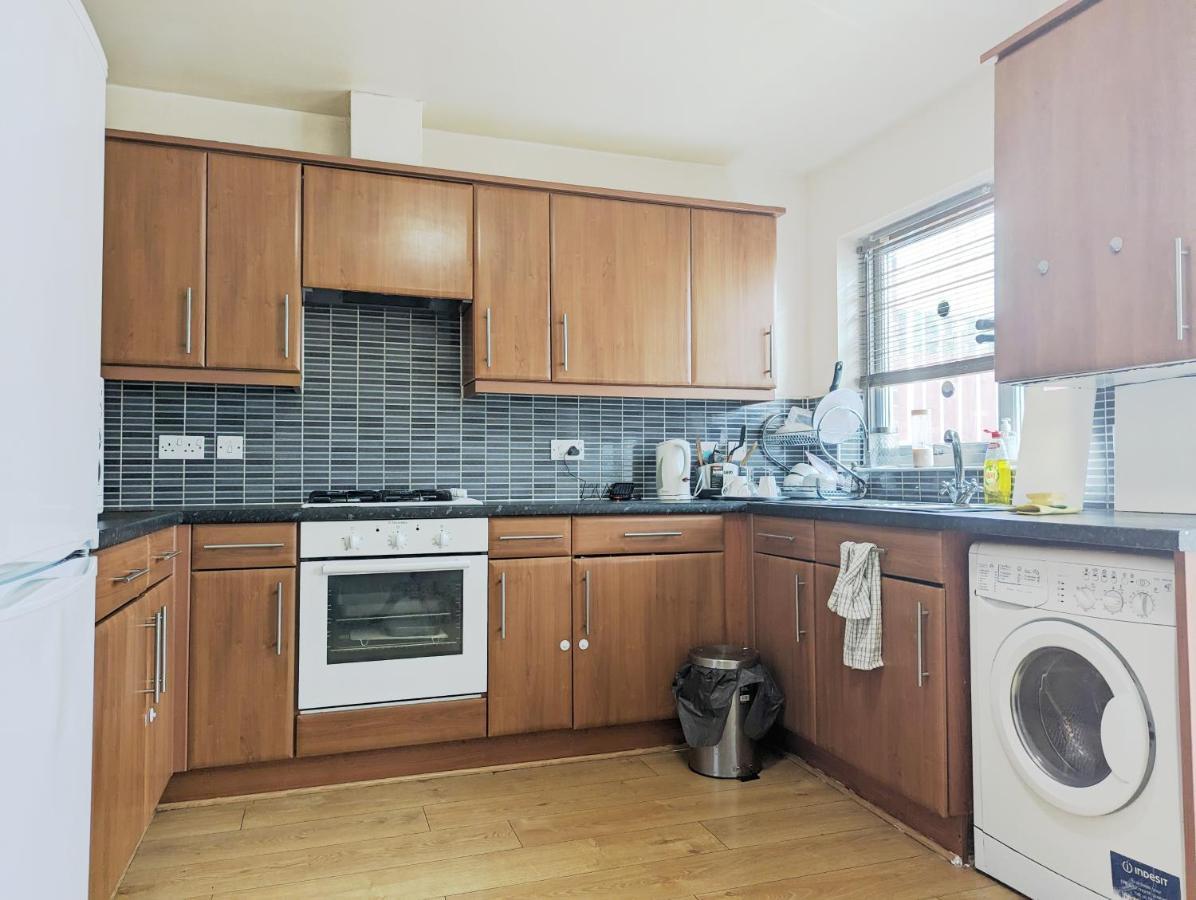 ליברפול Guest Rooms Near City Centre & Dock Free Parking מראה חיצוני תמונה