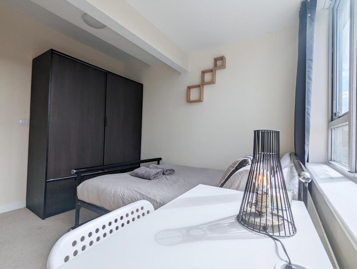 ליברפול Guest Rooms Near City Centre & Dock Free Parking מראה חיצוני תמונה